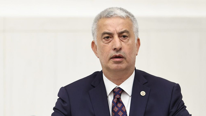 Koç   “CHP İngiliz Mandasına Teslim Oldu”