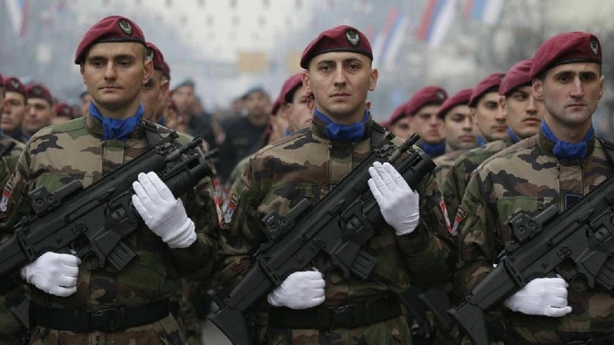 Sırbistan ordusu alarmda
