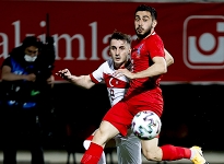 Türkiye Azerbaycan'ı 2-1 mağlup etti