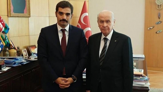 Bahçeli'den Bıyığını Kesen Ülkücülere Sert Tepki